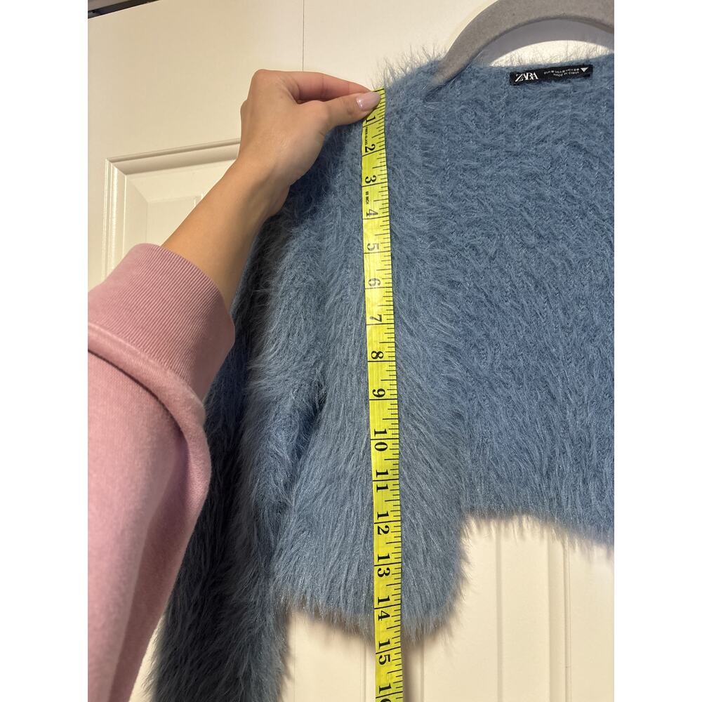 Zara Women's Blue Fuzzy Cropped Sweater Size S - Picture 3 of 5